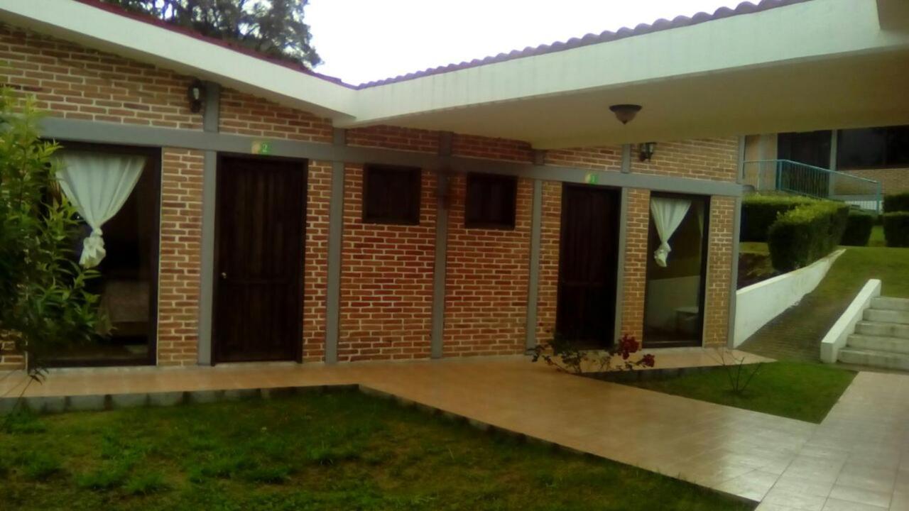 Hotel Cabanas Entrada A La Sierra Zacapoaxtla Exterior foto